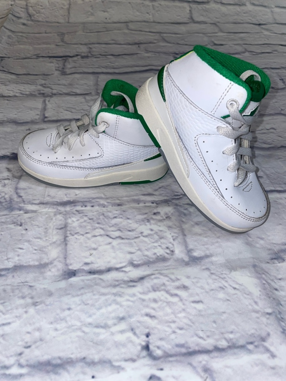 Jordan Retro 2 Lucky Green (TD). Size 7c
